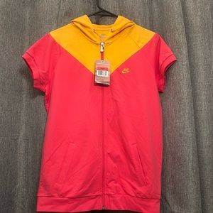 Nike Sportswear shirt